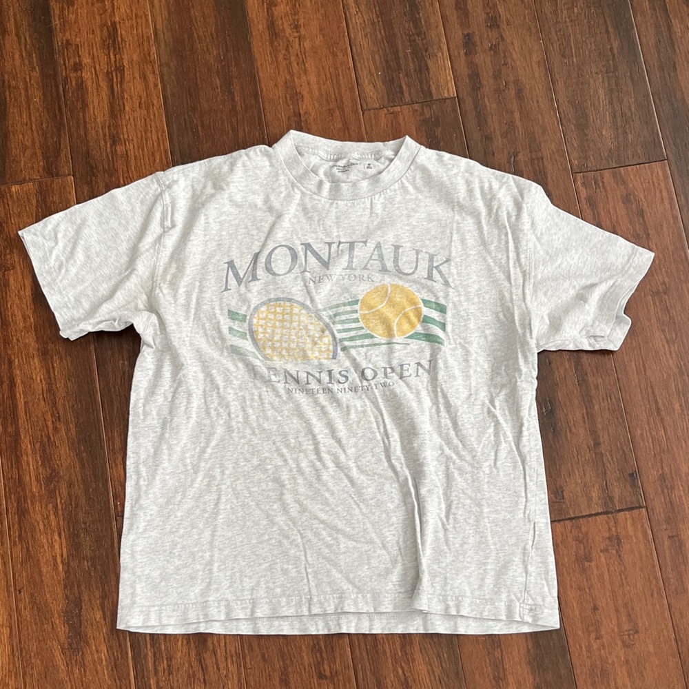 Abercrombie & Fitch Gray Montauk Tennis Tee
